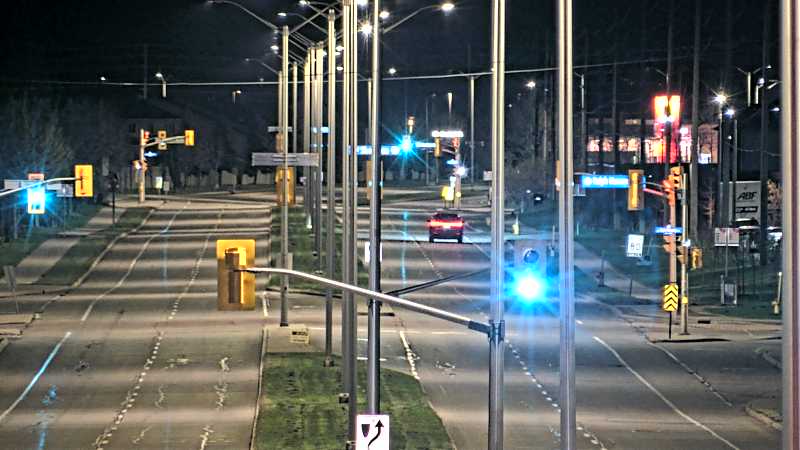 Traffic camera image at 2025-05-09 05:20:49
