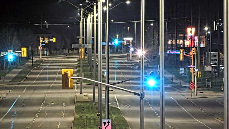 Traffic camera image at 2025-05-09 05:30:46
