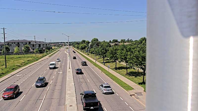 Traffic camera image at 2025-06-30 15:37:52