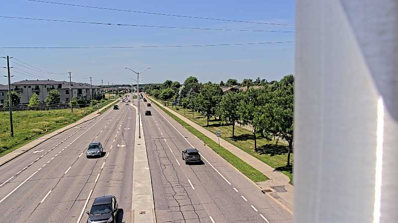 Traffic camera image at 2025-06-30 15:56:14