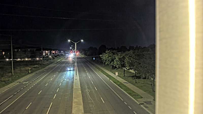 Traffic camera image at 2025-07-06 02:01:08