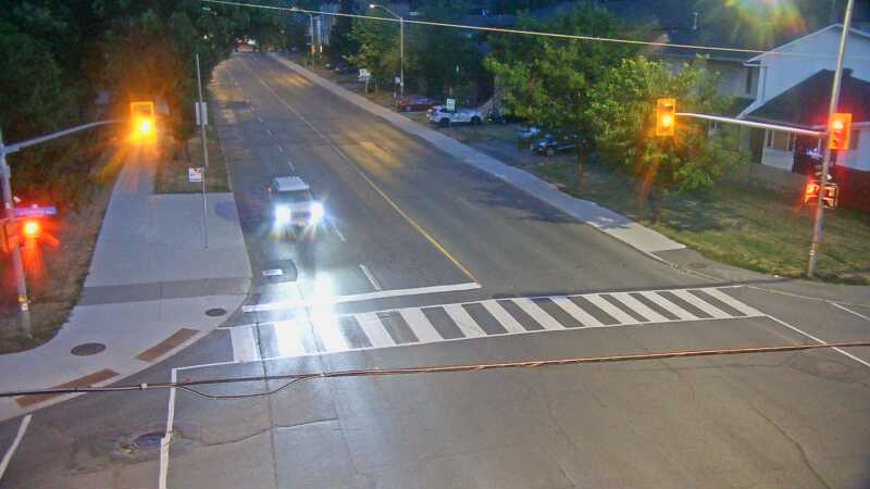Traffic camera image at 2025-08-25 00:21:01
