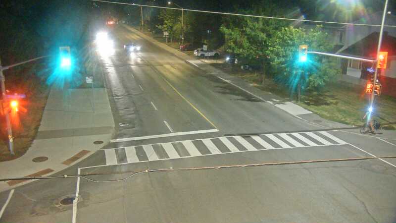 Traffic camera image at 2025-08-25 00:41:09