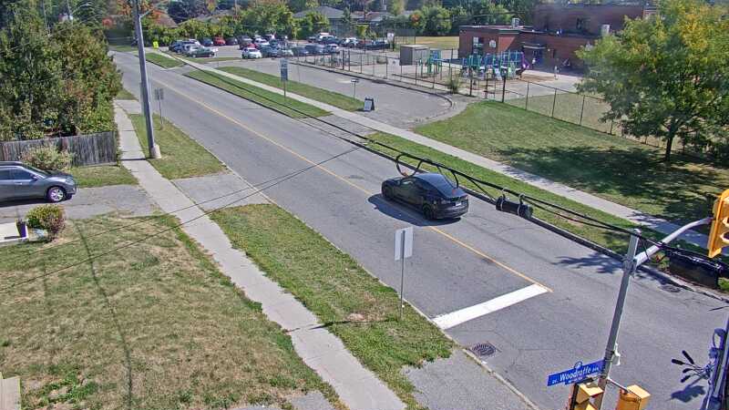 Traffic camera image at 2025-09-16 16:36:14