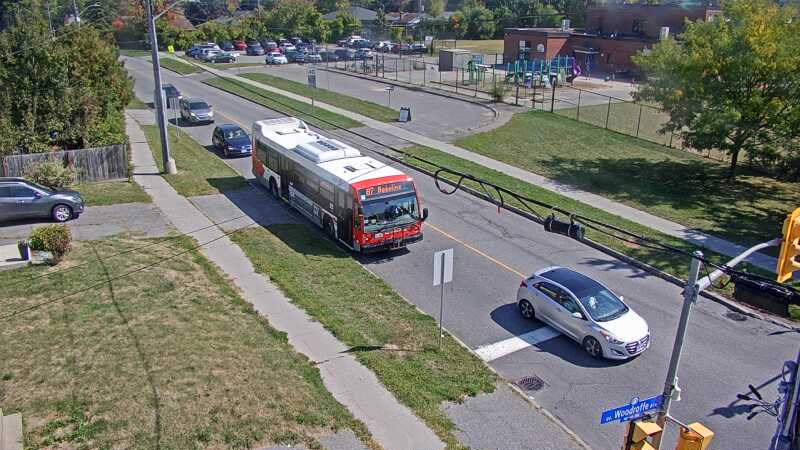 Traffic camera image at 2025-09-16 17:01:09