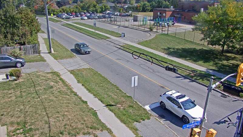 Traffic camera image at 2025-09-16 17:11:07