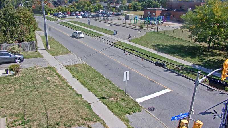 Traffic camera image at 2025-09-16 17:16:16