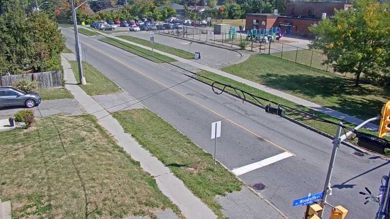 Traffic camera image at 2025-09-16 17:36:15