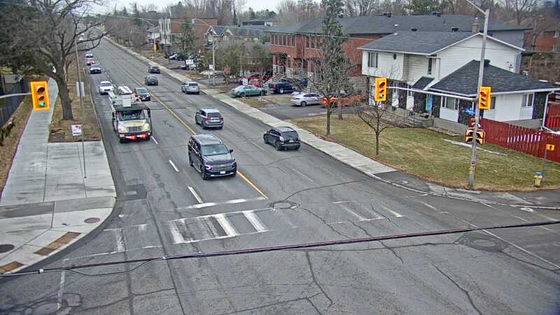 Traffic camera image at 2025-03-25 14:40:54