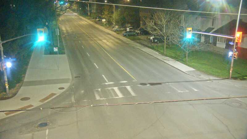 Traffic camera image at 2025-05-09 08:20:50