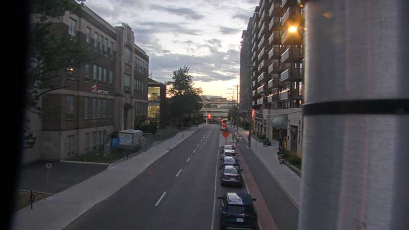 Traffic camera image at 2025-08-25 00:01:09