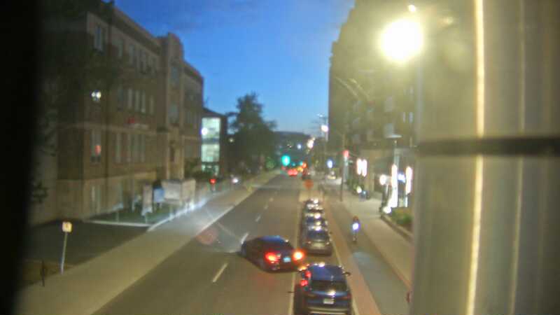 Traffic camera image at 2025-08-25 00:26:04