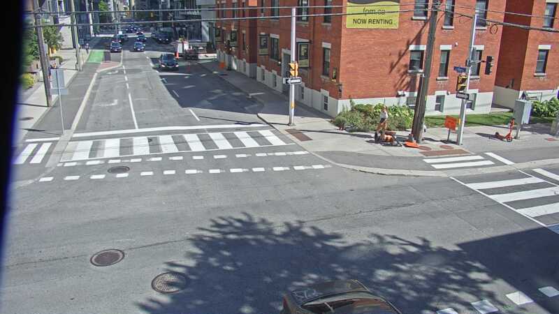 Traffic camera image at 2025-09-14 17:16:16