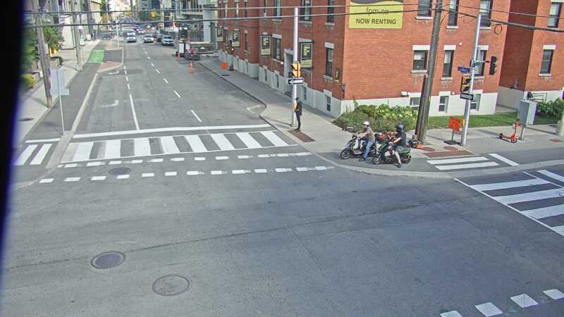 Traffic camera image at 2025-09-14 18:41:20