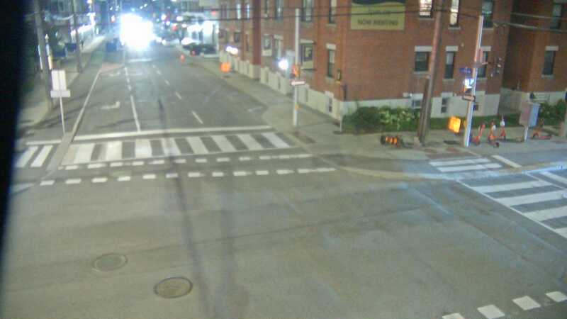 Traffic camera image at 2025-09-18 00:06:12
