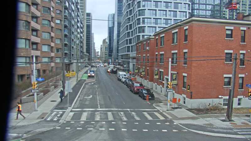 Traffic camera image at 2025-03-25 12:15:57