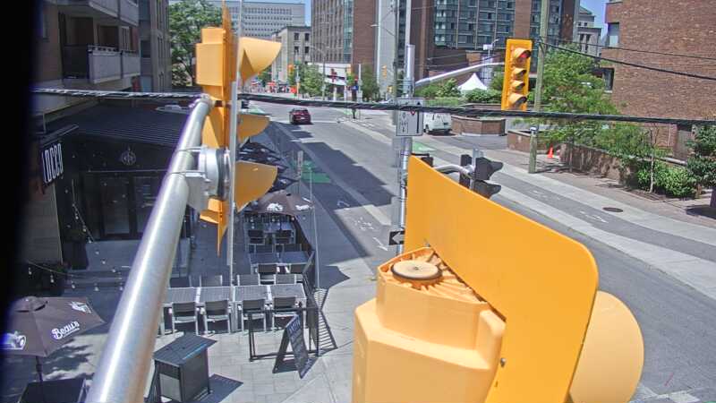 Traffic camera image at 2025-06-30 18:06:13
