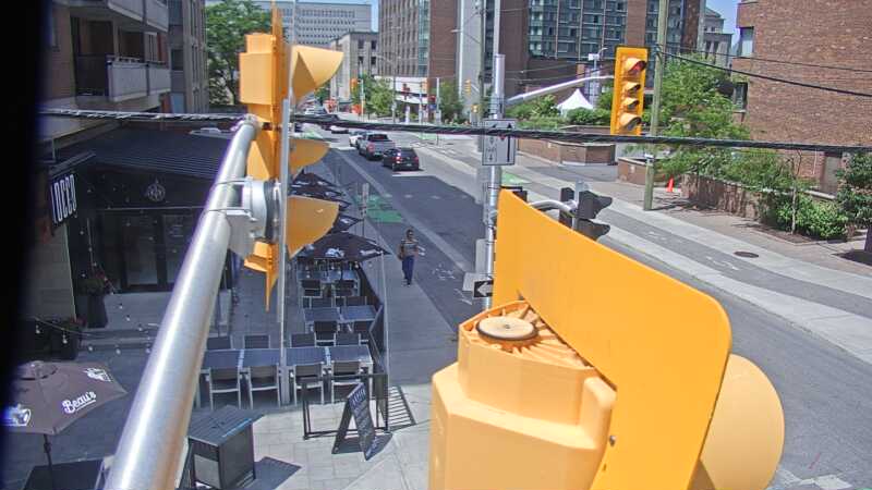 Traffic camera image at 2025-06-30 18:26:13