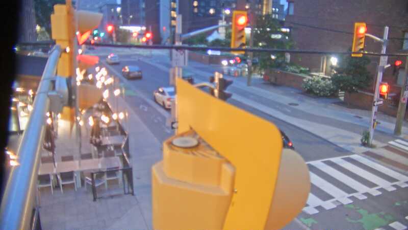 Traffic camera image at 2025-07-31 00:51:07
