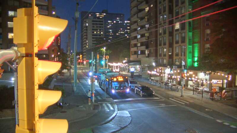 Traffic camera image at 2025-08-04 01:11:04