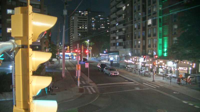 Traffic camera image at 2025-08-04 02:41:07
