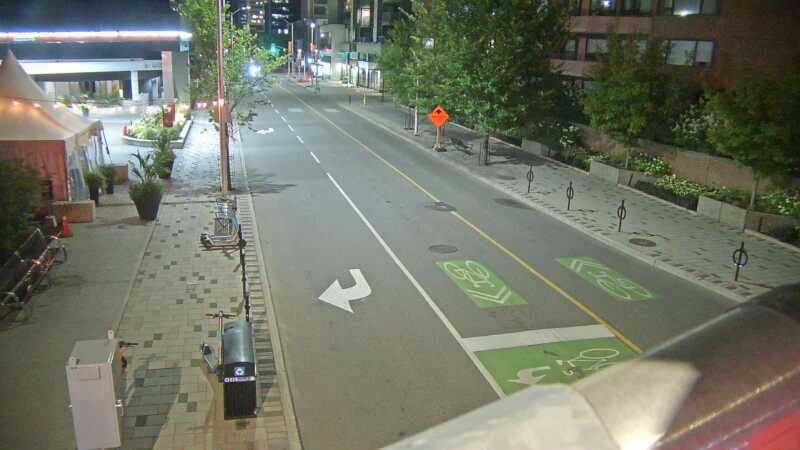 Traffic camera image at 2025-08-25 02:36:06