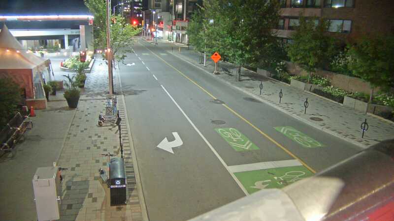 Traffic camera image at 2025-08-25 02:46:05
