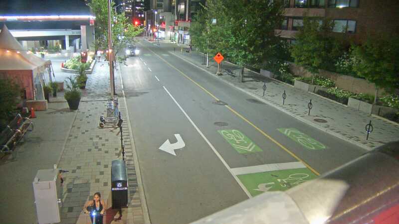 Traffic camera image at 2025-08-25 03:06:09