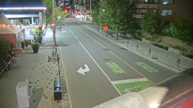 Traffic camera image at 2025-08-25 03:26:14