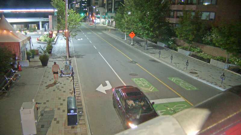Traffic camera image at 2025-08-25 03:31:22