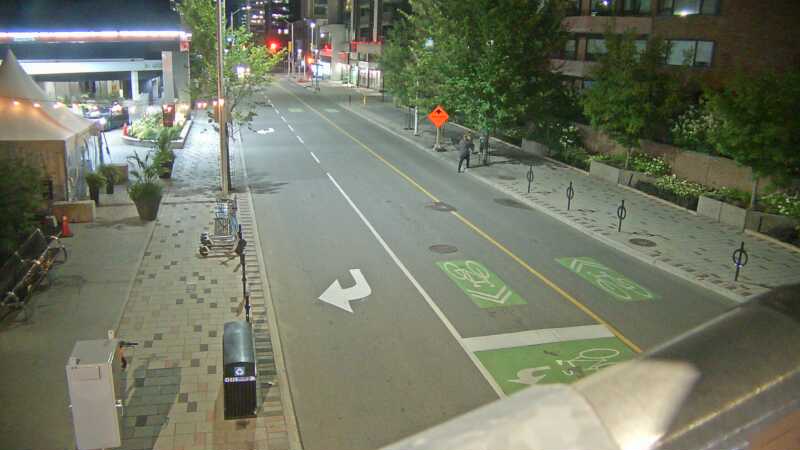 Traffic camera image at 2025-08-25 03:41:03