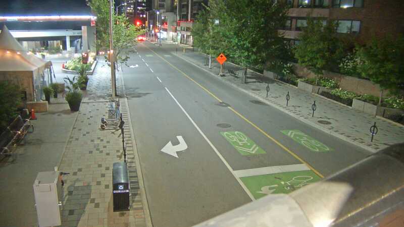 Traffic camera image at 2025-08-25 04:11:08