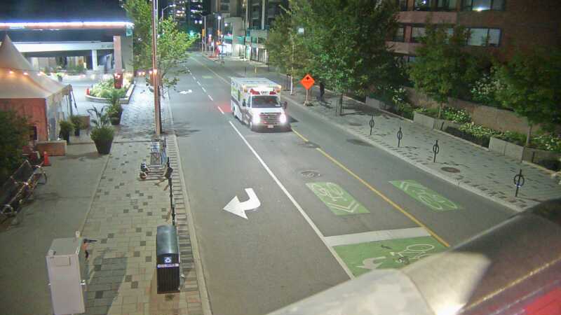 Traffic camera image at 2025-08-25 04:16:15