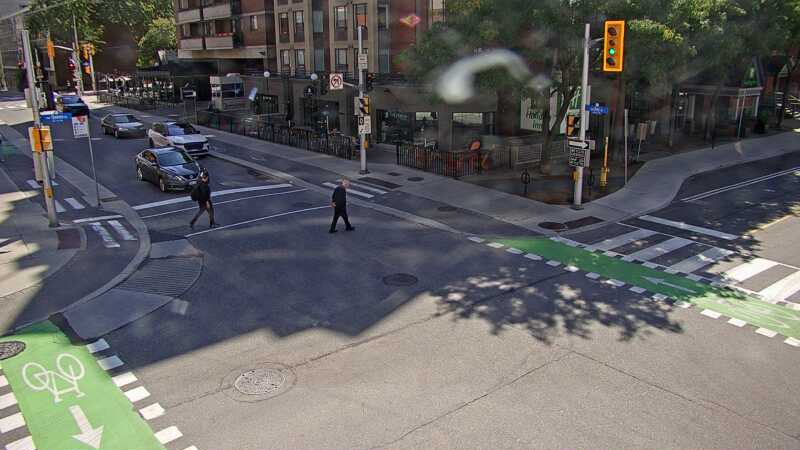 Traffic camera image at 2025-09-14 17:51:23