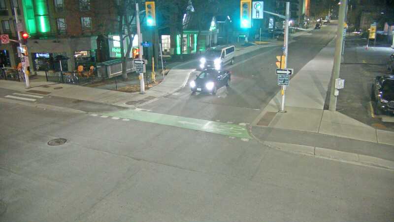Traffic camera image at 2025-05-09 08:00:51