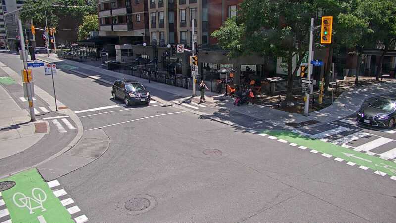 Traffic camera image at 2025-06-30 17:56:18