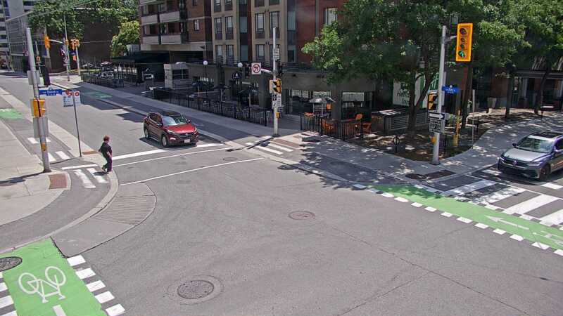 Traffic camera image at 2025-06-30 18:06:13