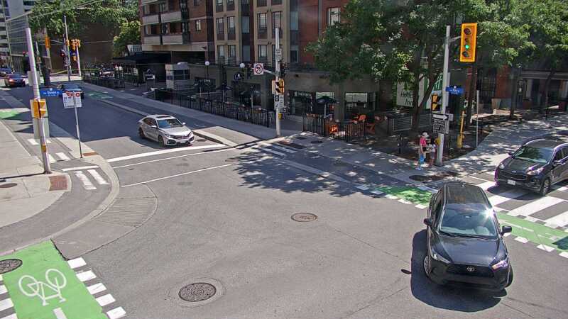 Traffic camera image at 2025-06-30 19:11:31