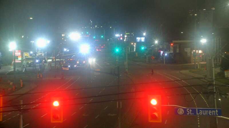 Traffic camera image at 2025-08-18 01:35:11