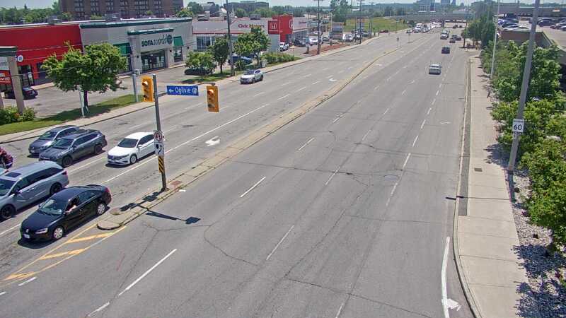 Traffic camera image at 2025-06-30 16:37:08