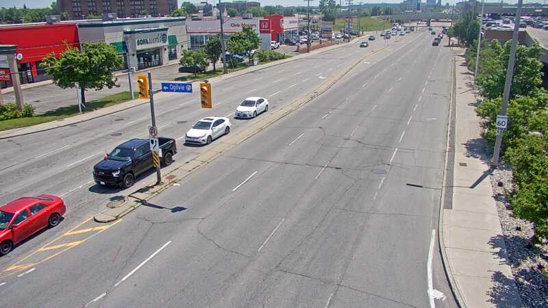 Traffic camera image at 2025-06-30 17:05:18