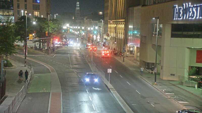 Traffic camera image at 2025-08-04 01:21:01