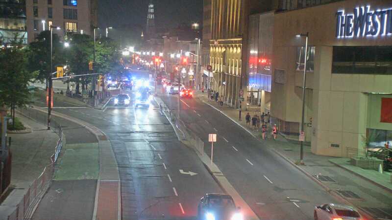 Traffic camera image at 2025-08-04 01:36:14