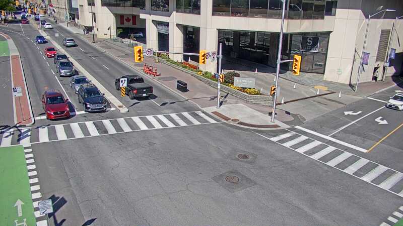 Traffic camera image at 2025-09-14 17:36:12