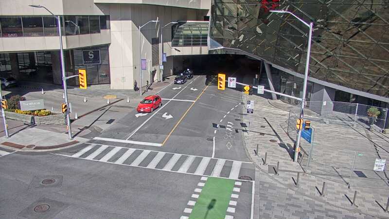 Traffic camera image at 2025-09-14 18:51:17