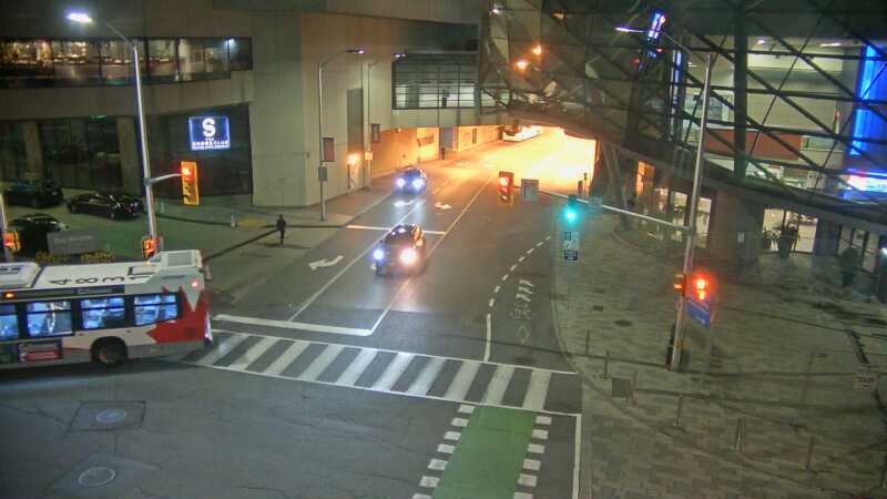 Traffic camera image at 2025-09-16 01:56:11