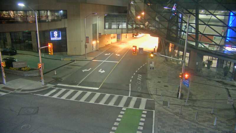 Traffic camera image at 2025-09-16 02:06:15