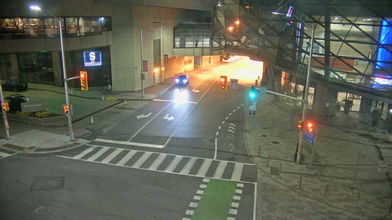 Traffic camera image at 2025-09-16 02:16:08