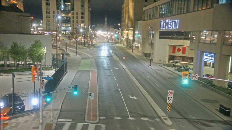 Traffic camera image at 2025-05-09 06:36:32