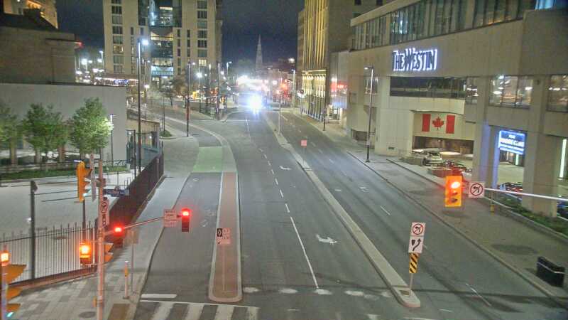 Traffic camera image at 2025-05-09 07:10:45